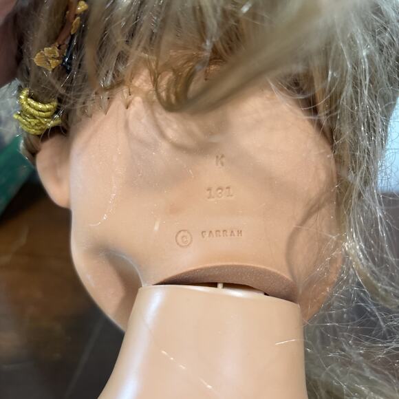 Farrah's Glamour Center 1977 Mego "Beauty Head" Vintage Farrah Fawcett AS SHOWN - Picture 6 of 13